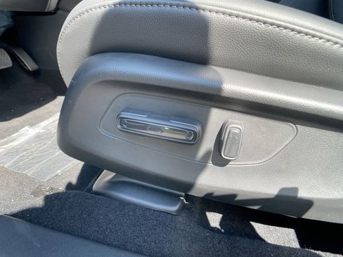 New 2026 Honda HR-V EX-L image 12