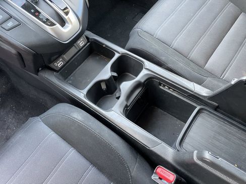 Used 2021 Honda CR-V Special Edition image 6