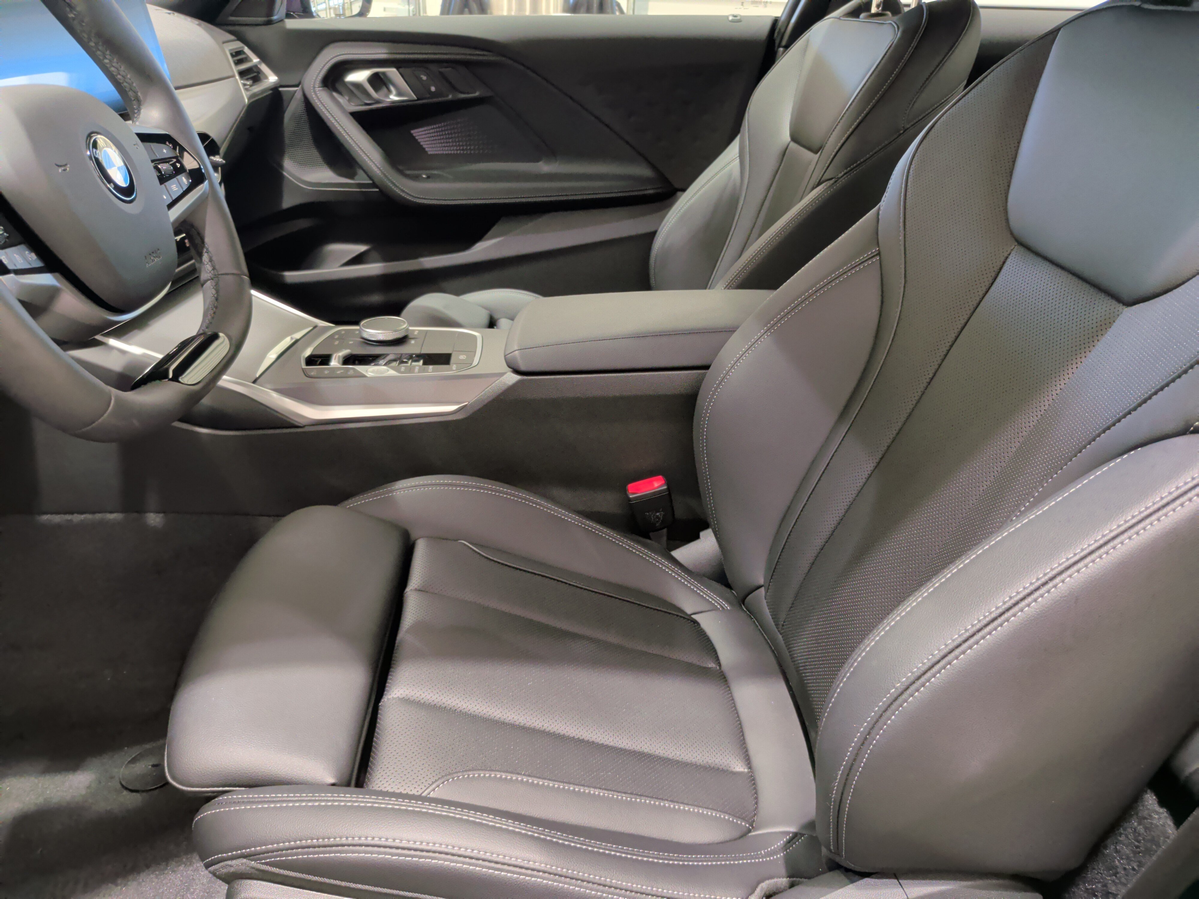 Certified 2025 BMW 230i Coupe RWD image 25