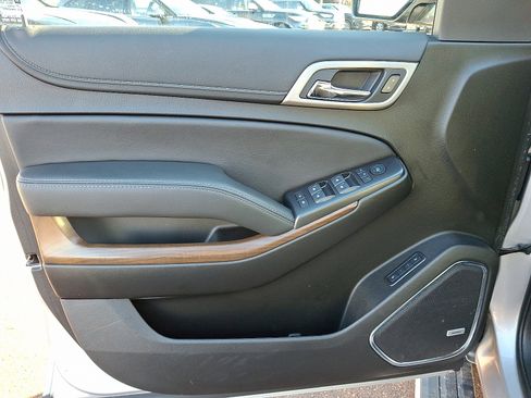 Used 2019 GMC Yukon XL Denali w/ Denali Ultimate Package image 14