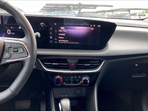 Used 2024 Buick Encore GX Sport Touring w/ Comfort Package image 7