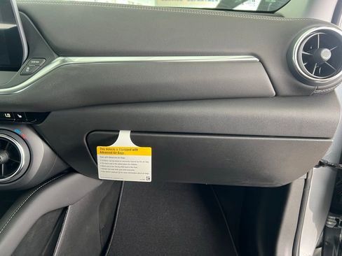 New 2025 Chevrolet Blazer LT w/ Midnight/Sport Edition image 24