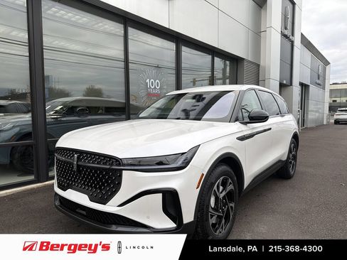 New 2026 Lincoln Nautilus Premier w/ Jet Appearance Package AWD/4WD image 1