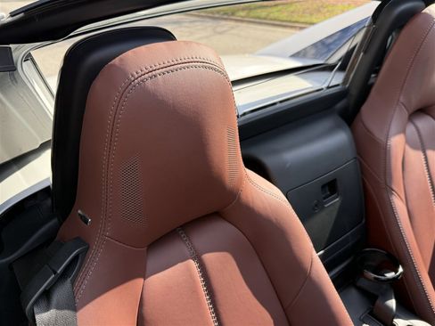 Used 2019 MAZDA MX-5 Miata RF Grand Touring image 31