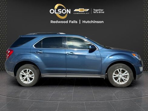 Used 2017 Chevrolet Equinox LT w/ Convenience Package image 6