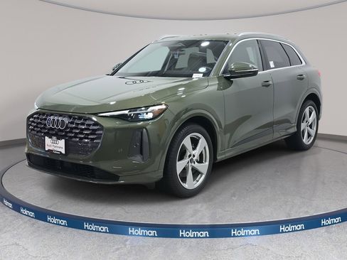 New 2025 Audi Q5 Prestige image 1