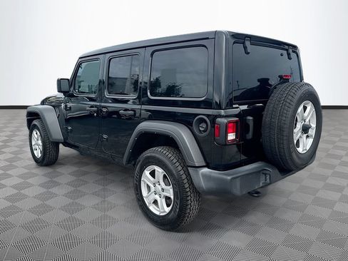 Used 2022 Jeep Wrangler Unlimited Sport w/ Sun And Sound Package AWD/4WD image 8