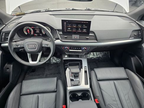Used 2025 Audi Q5 2.0T Premium image 18