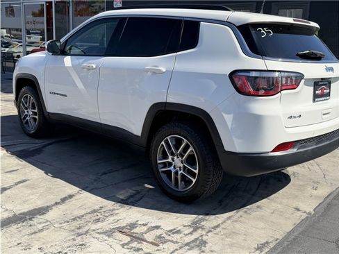 Used 2020 Jeep Compass Latitude AWD/4WD image 46