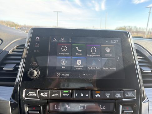 Used 2023 Honda Odyssey Elite image 23