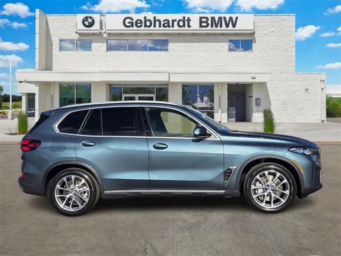 New 2026 BMW X5 xDrive50e w/ Premium Package image 4