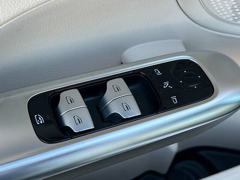 Certified 2025 Mercedes-Benz C 300 Sedan image 14