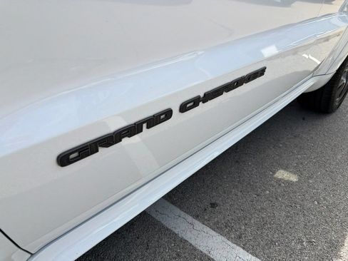 Used 2020 Jeep Grand Cherokee Limited X AWD/4WD image 11