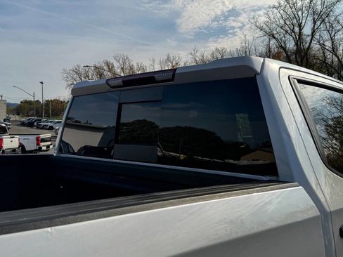 Used 2022 Chevrolet Silverado 1500 LT Trail Boss w/ LT Trail Boss Premium Package image 39