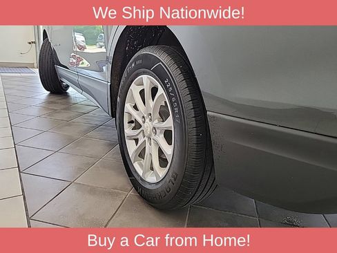 Used 2020 Chevrolet Equinox LT FWD image 17