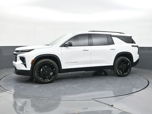 New 2026 Chevrolet Traverse LT w/ LPO, Floor Liner Package image 8