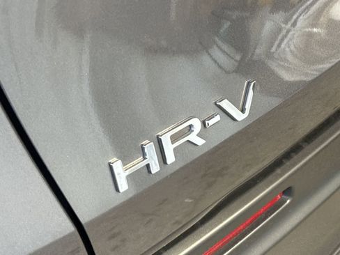 Used 2025 Honda HR-V LX image 10