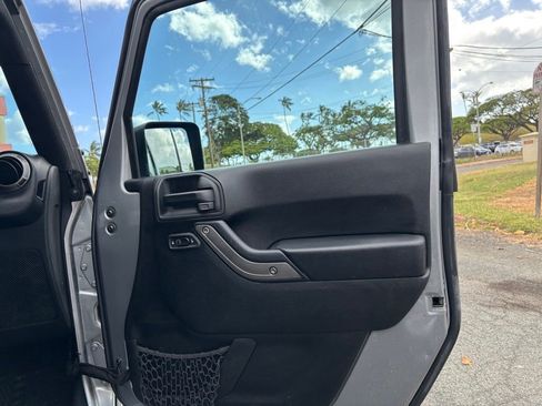 Used 2018 Jeep Wrangler Unlimited Sport S AWD/4WD image 15