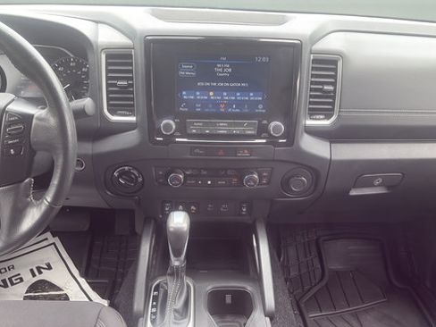 Used 2024 Nissan Frontier SV w/ SV Convenience Package AWD/4WD image 13