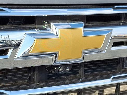 Used 2025 Chevrolet Silverado 3500 LTZ w/ LTZ Convenience Package image 38