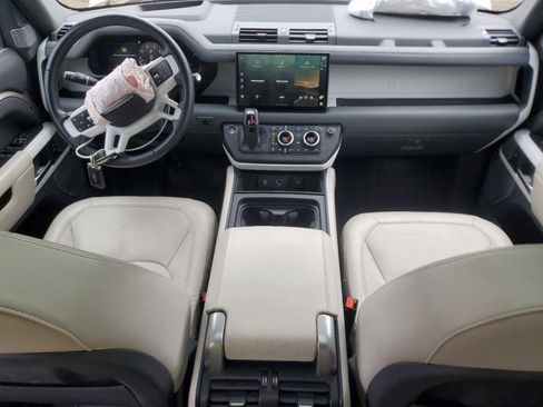 Used 2023 Land Rover Defender 130 SE image 7
