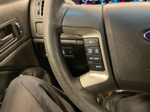 Used 2012 Ford Fusion SE FWD image 17