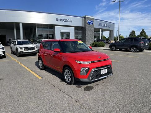 Used 2021 Kia Soul LX FWD image 2