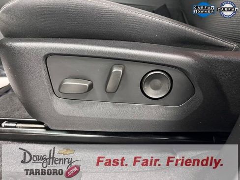 Used 2024 Chevrolet Colorado LT w/ LT Convenience Package II image 28