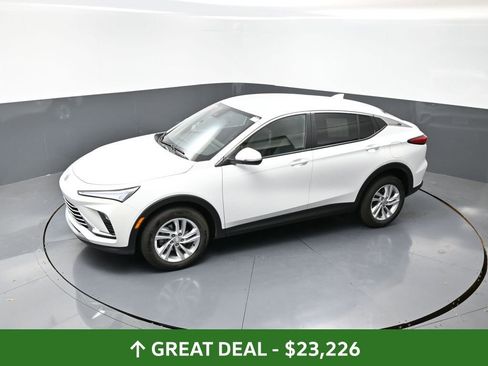 Used 2025 Buick Envista Preferred image 45