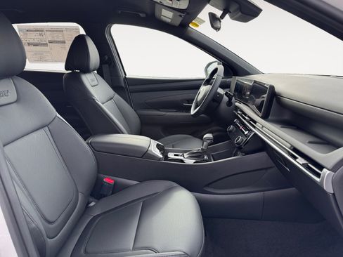 New 2025 Hyundai Tucson XRT image 15