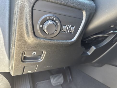 New 2026 Jeep Grand Cherokee Laredo RWD image 35