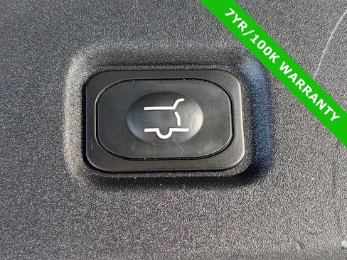 Certified 2025 Ford Expedition Active RWD image 14