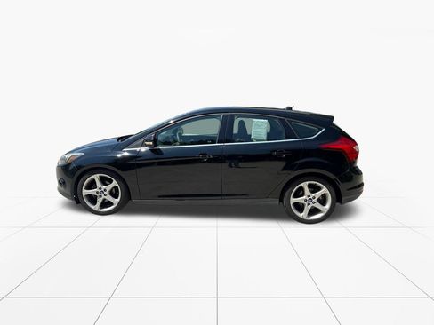 Used 2012 Ford Focus Titanium FWD image 4