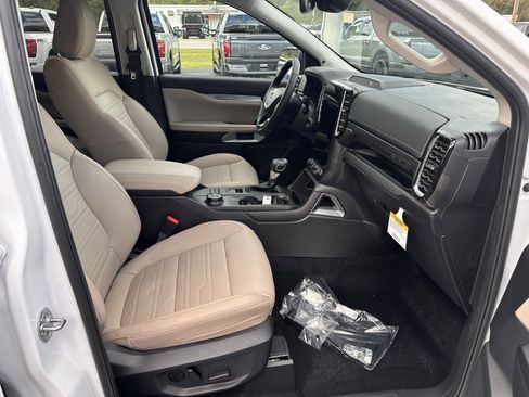 New 2025 Ford Ranger Lariat w/ FX4 Off-Road Package image 14