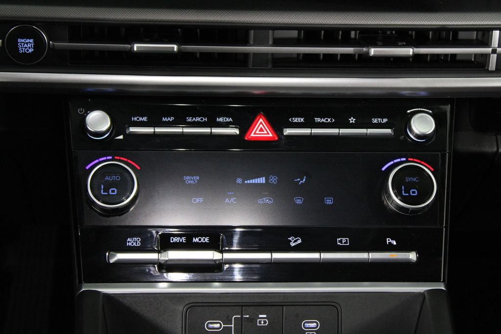 Certified 2026 Hyundai Santa Fe SE FWD image 23