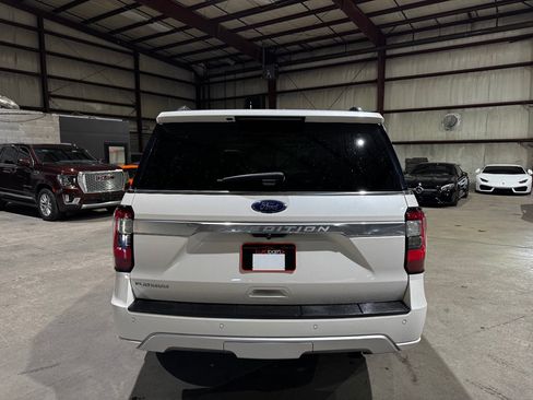 Used 2019 Ford Expedition Platinum image 5