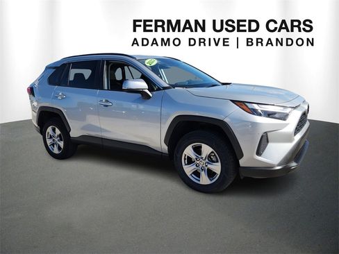 Used 2022 Toyota RAV4 XLE image 1