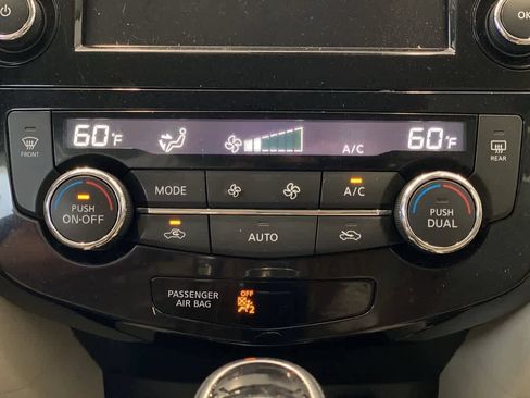 Used 2020 Nissan Rogue Sport SV w/ All-Weather Package AWD/4WD image 21