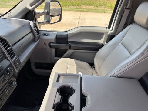 Used 2017 Ford F350 XL AWD/4WD image 13