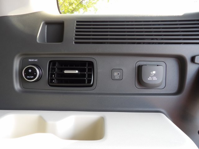 Certified 2026 Hyundai Santa Fe Limited AWD/4WD image 27