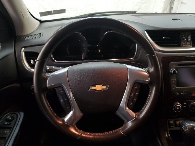 Used 2017 Chevrolet Traverse LT w/ Style and Technology Package AWD/4WD image 16