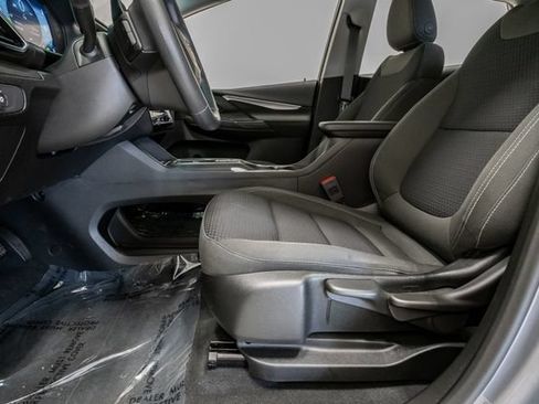 Used 2023 Chevrolet Bolt LT FWD image 11