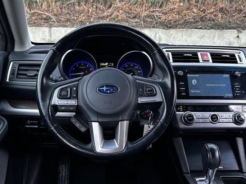 Used 2015 Subaru Outback 2.5i Limited AWD/4WD image 10