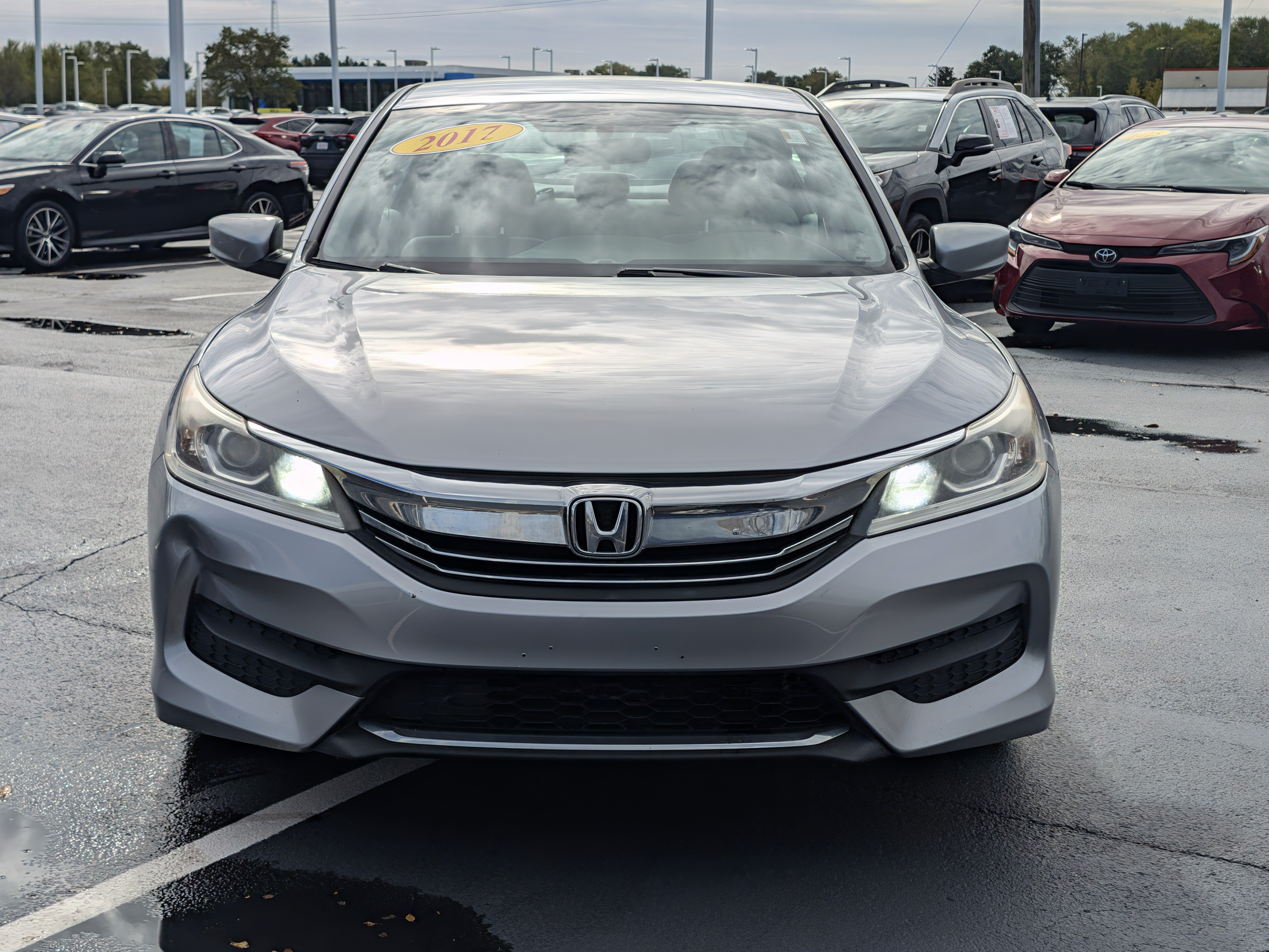 Used 2017 Honda Accord LX image 2