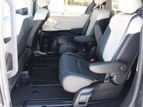 Certified 2025 Toyota Sienna Limited AWD/4WD image 13