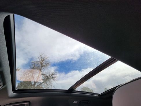 New 2026 Volkswagen Tiguan SE R-Line image 16