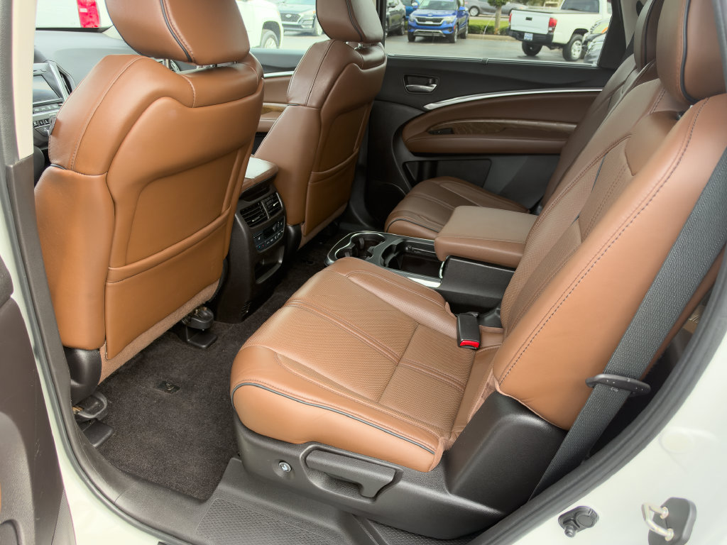 Used 2017 Acura MDX w/ Advance Package AWD/4WD image 19