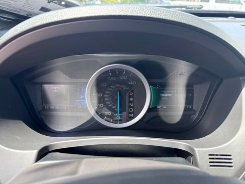 Used 2015 Ford Explorer XLT w/ Equipment Group 202B FWD image 6