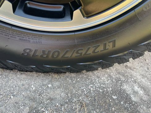 Used 2012 Jeep Wrangler Unlimited Sahara image 8