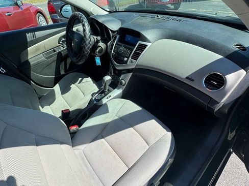 Used 2015 Chevrolet Cruze LT FWD image 13